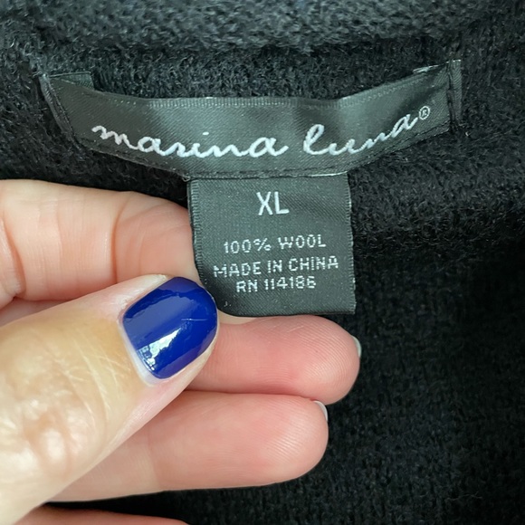 Sweater jacket. Never worn. - Picture 7 of 7